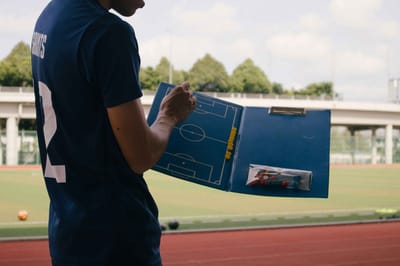 How to Create Football Tactics That Win Matches: A Step-by-Step Guide for Coaches