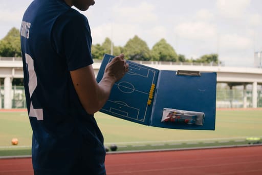 How to Create Football Tactics That Win Matches: A Step-by-Step Guide for Coaches